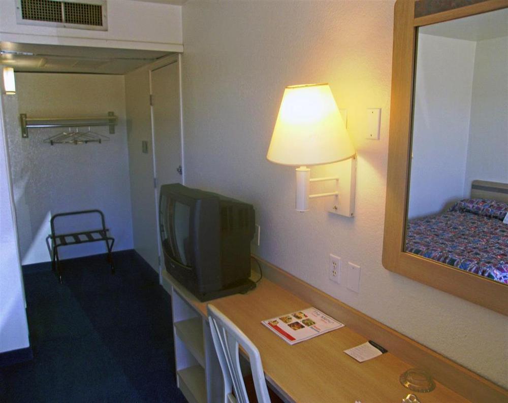 Motel 6-Pueblo, Co - I-25 Servis gambar